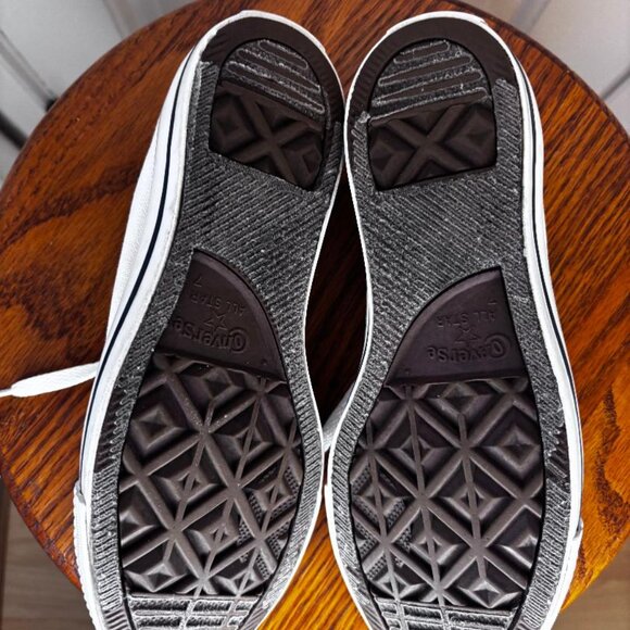 Converse Chuck Taylor All Star Low Top Unisex Sneaker US Women’s Size 9 Mens 7.5 - Picture 6 of 6